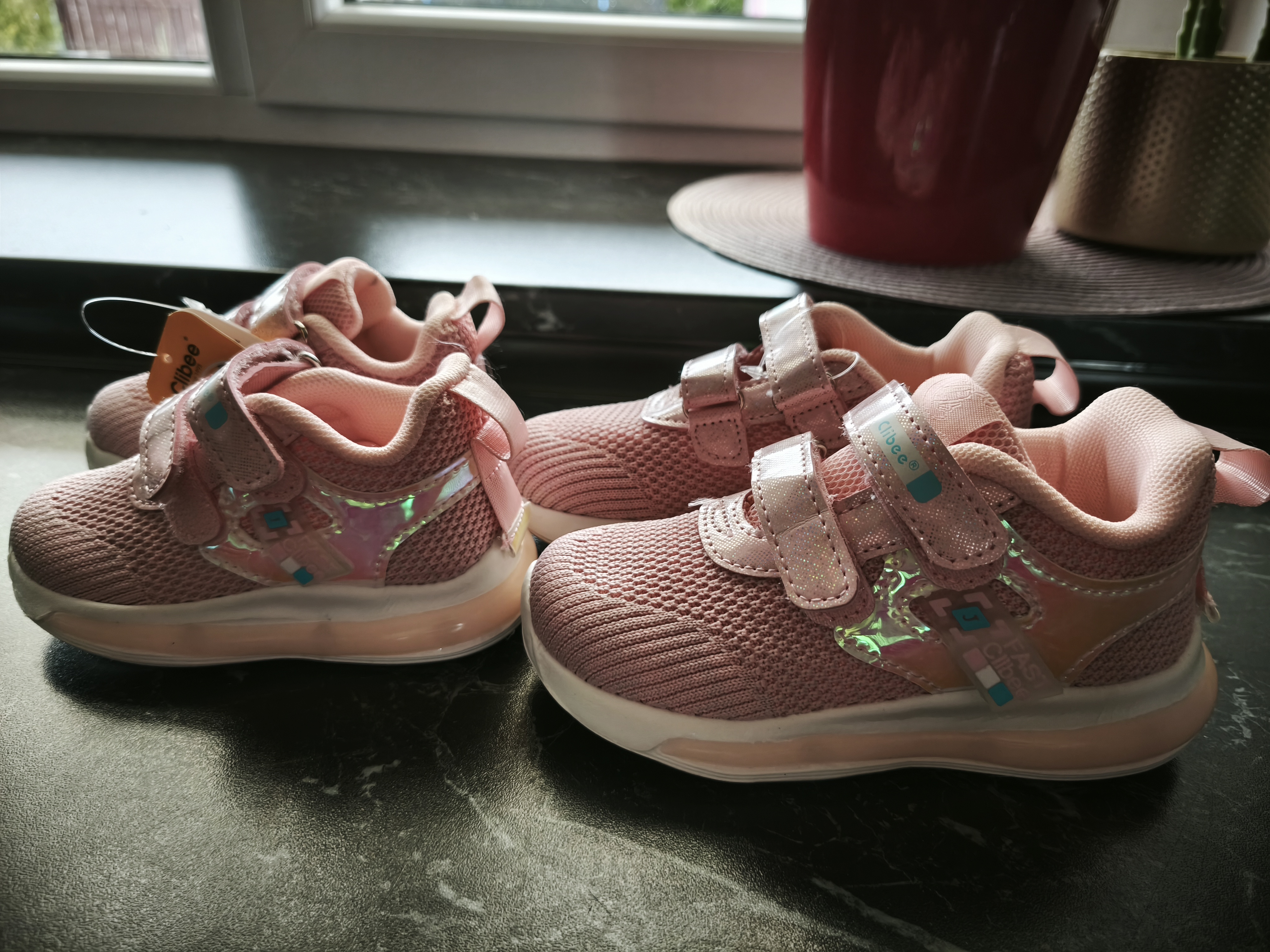 Vaikiški sportbačiai Clibee 21-26 su LED