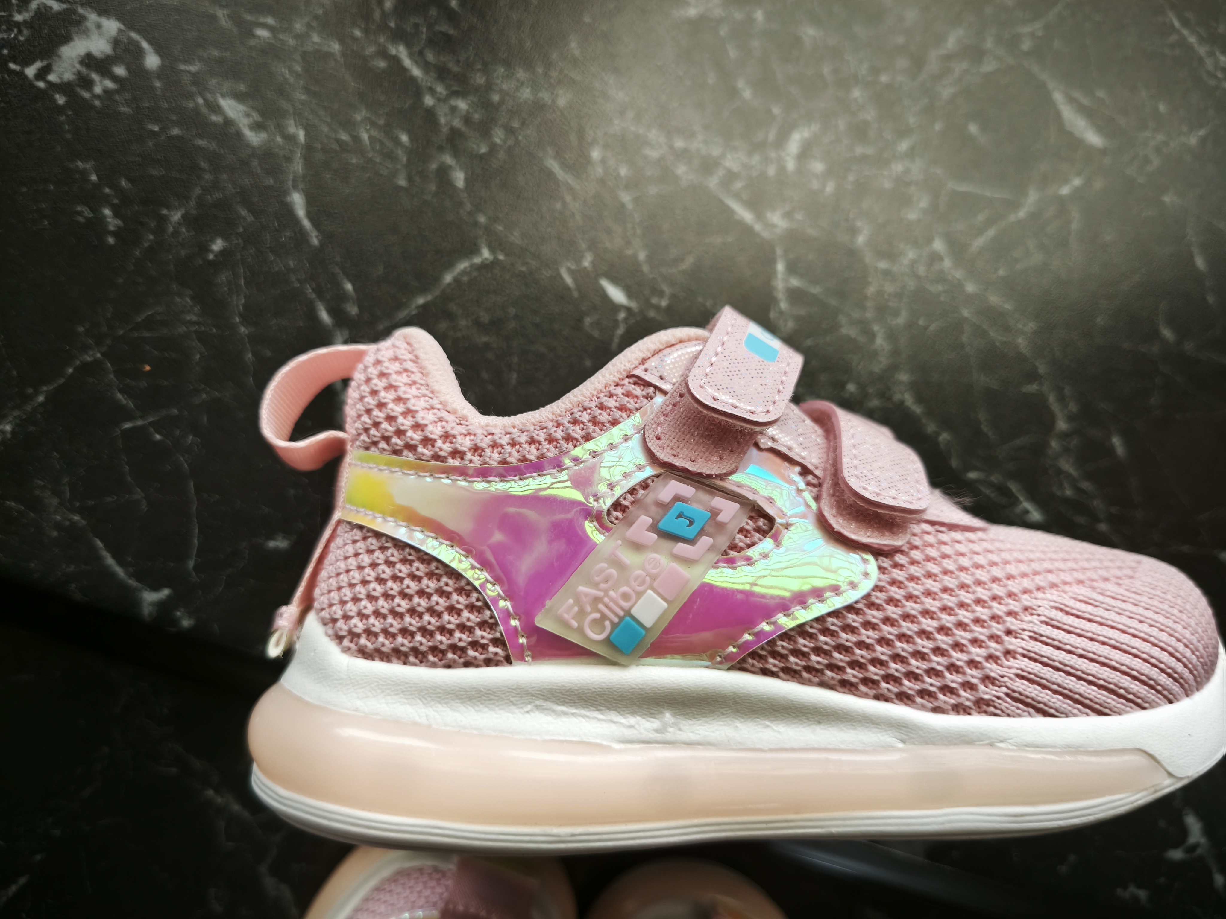 Vaikiški sportbačiai Clibee 21-26 su LED