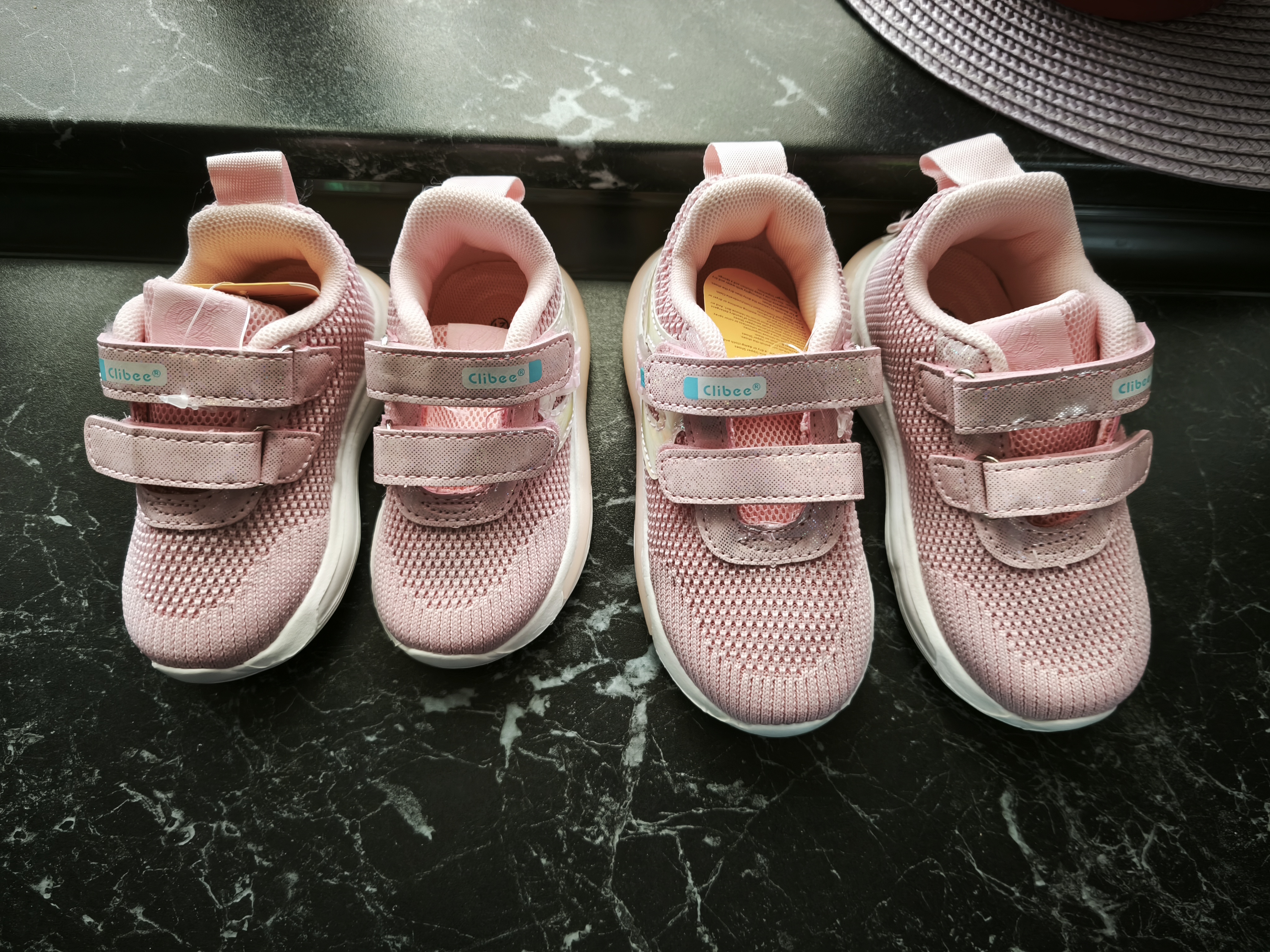 Vaikiški sportbačiai Clibee 21-26 su LED