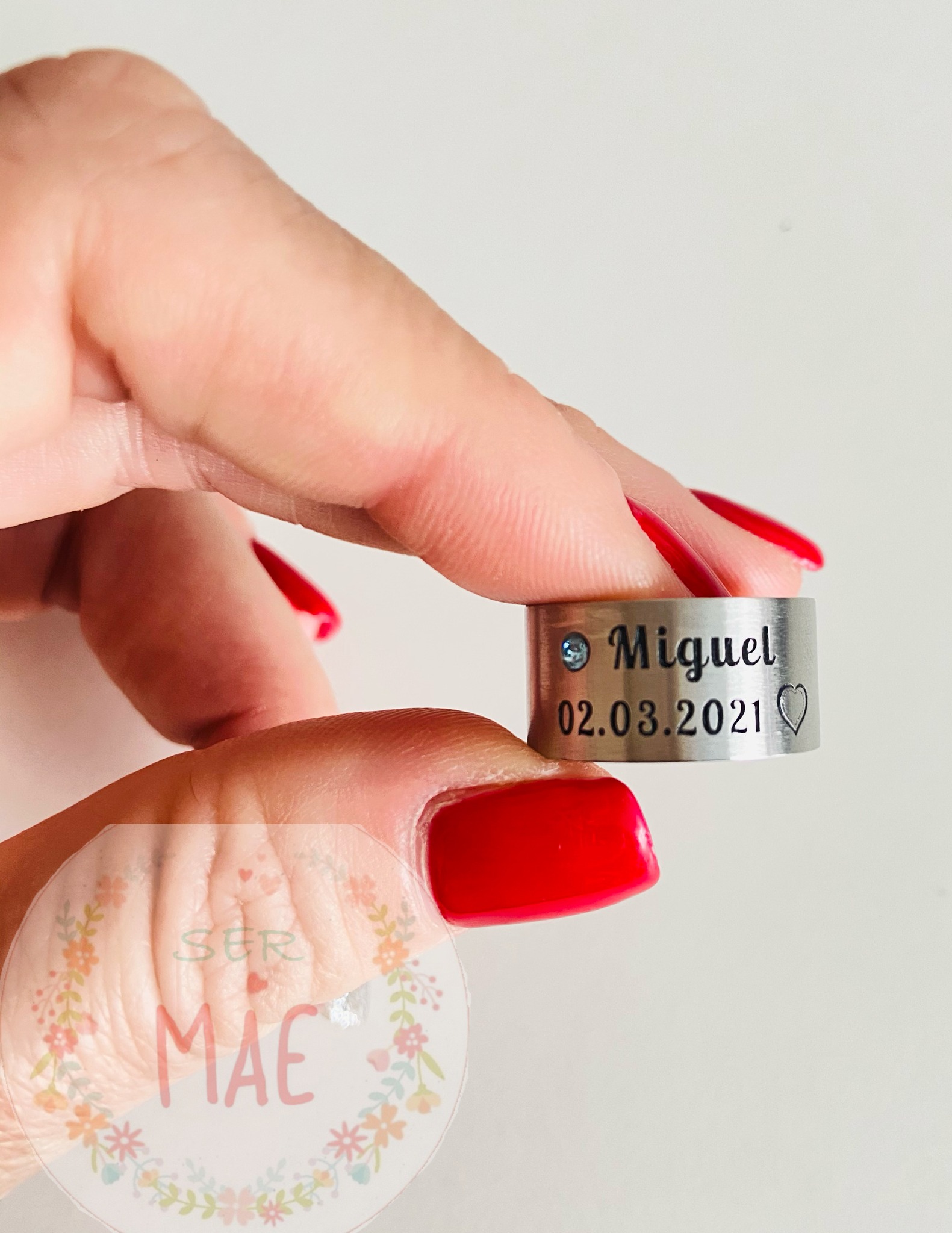 Anel Personalizado com nome, data e cristal