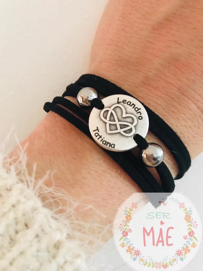 Pulseira dupla em camurça com medalha coração/infinito