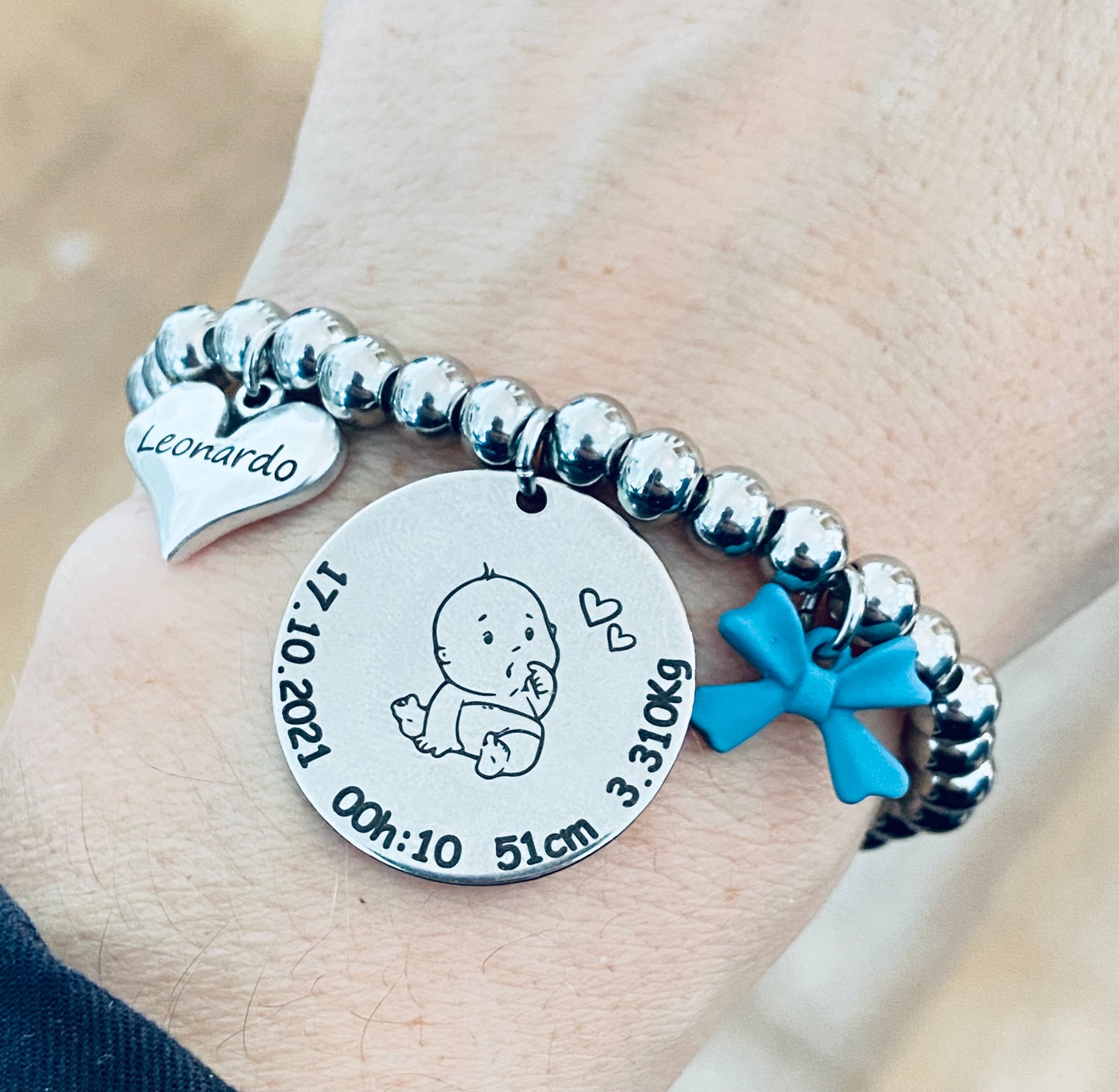 Pulseira com contas em aço, medalha dados nascimento + coração