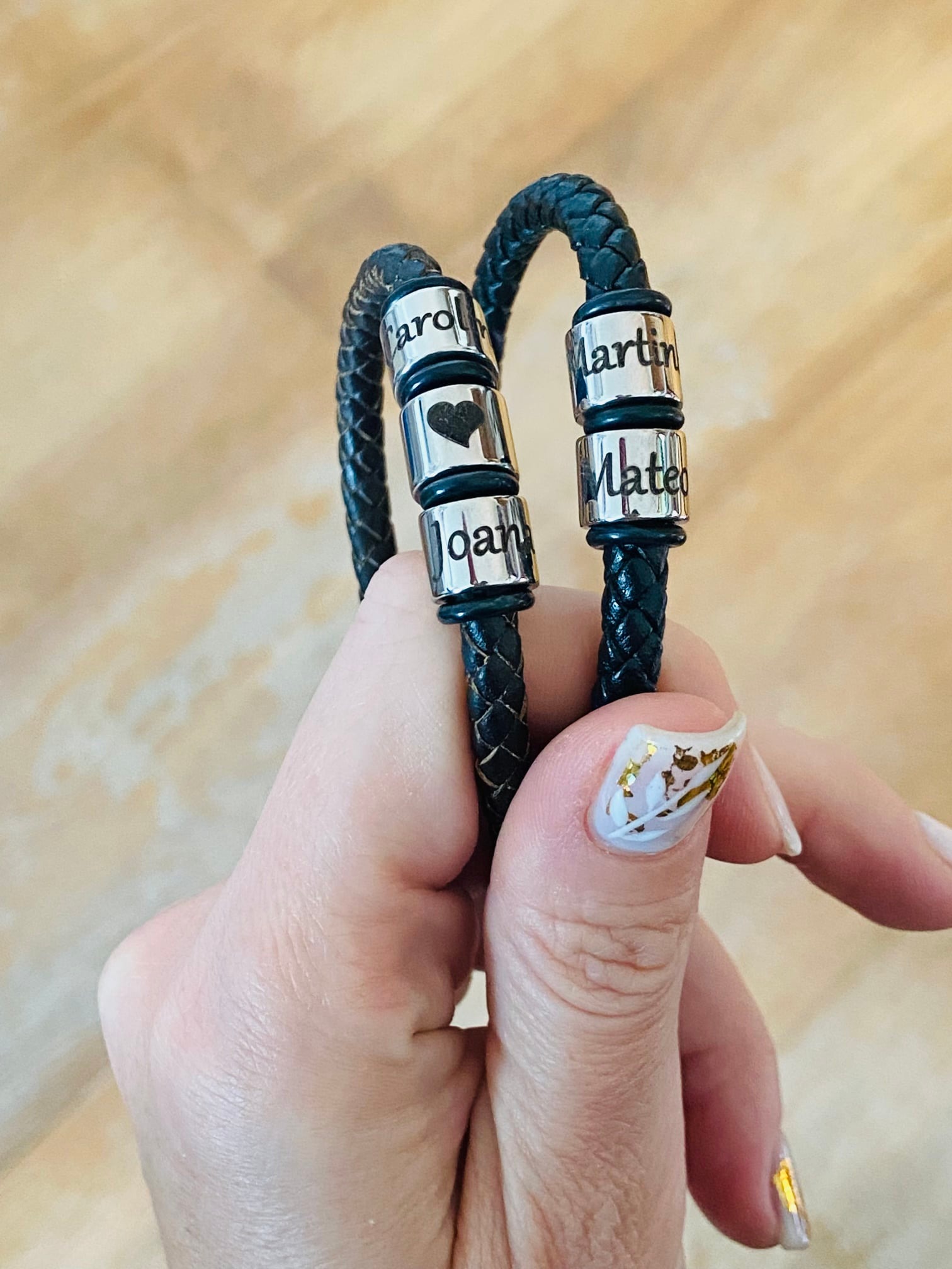 Pulseira em Couro com Argolas Personalizadas