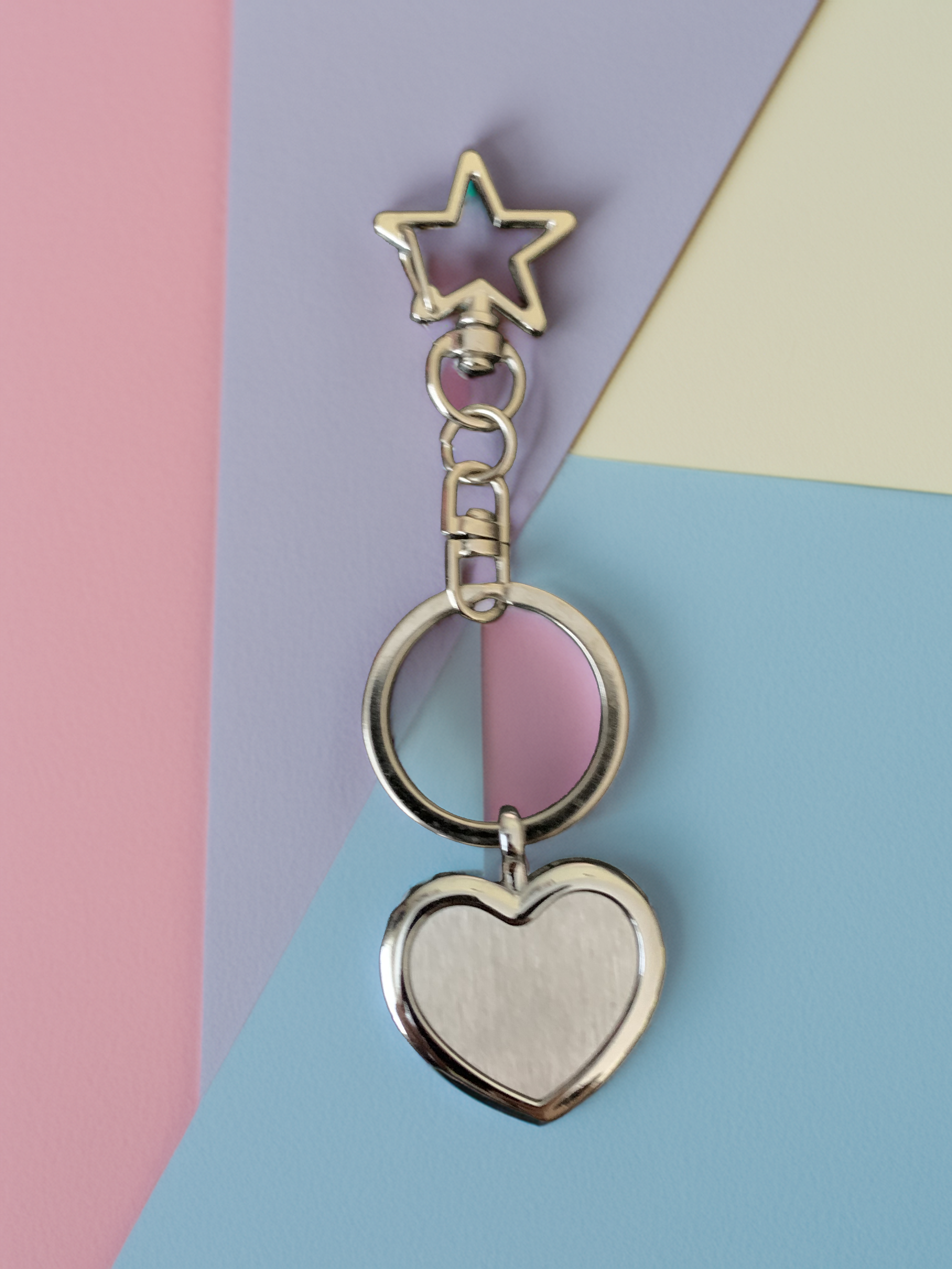 Heart Shape Essential Oil Aromatherapy Diffuser Keychain with 10pcs Pads