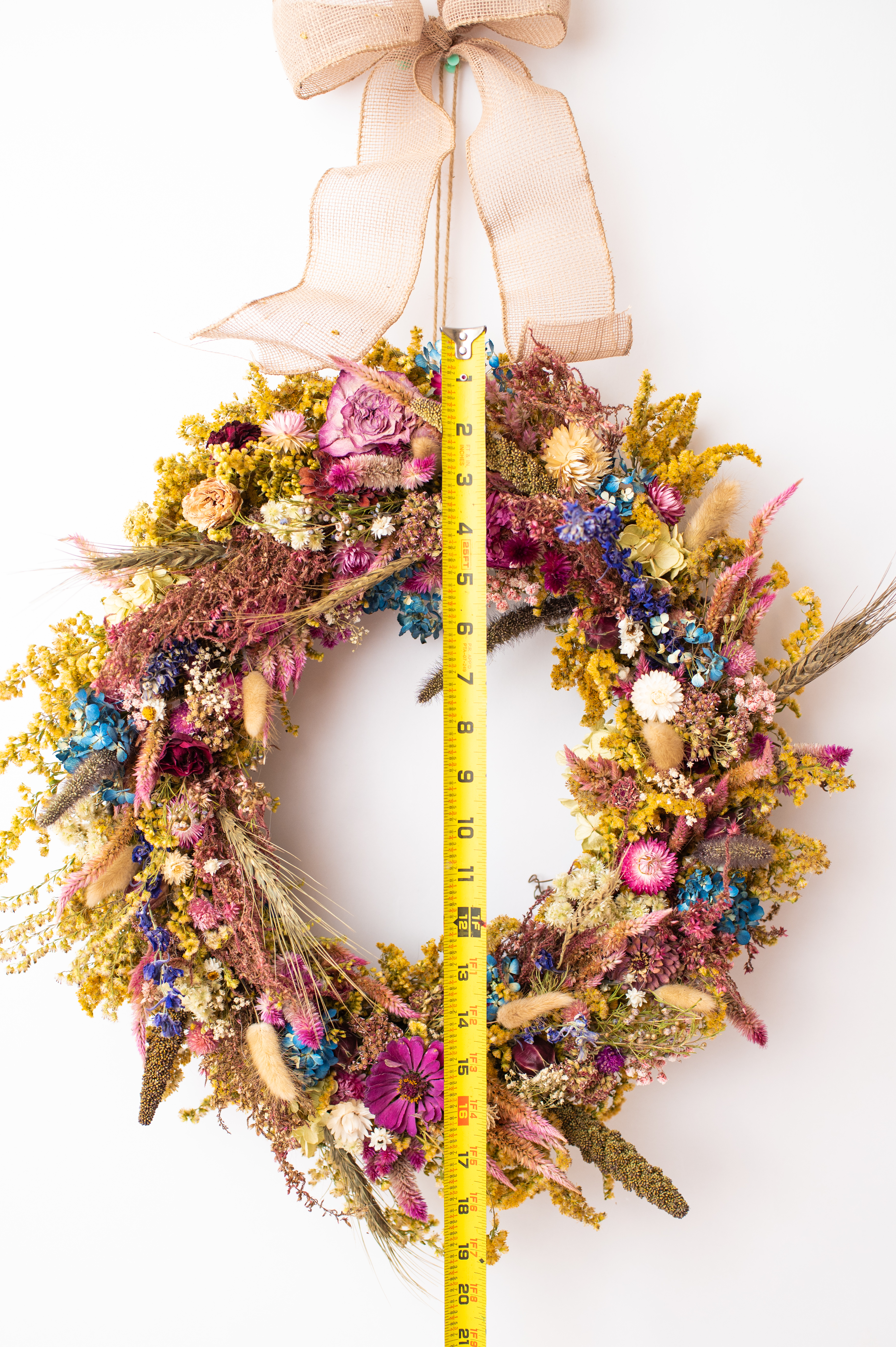Everlasting Dried Floral Wreath C
