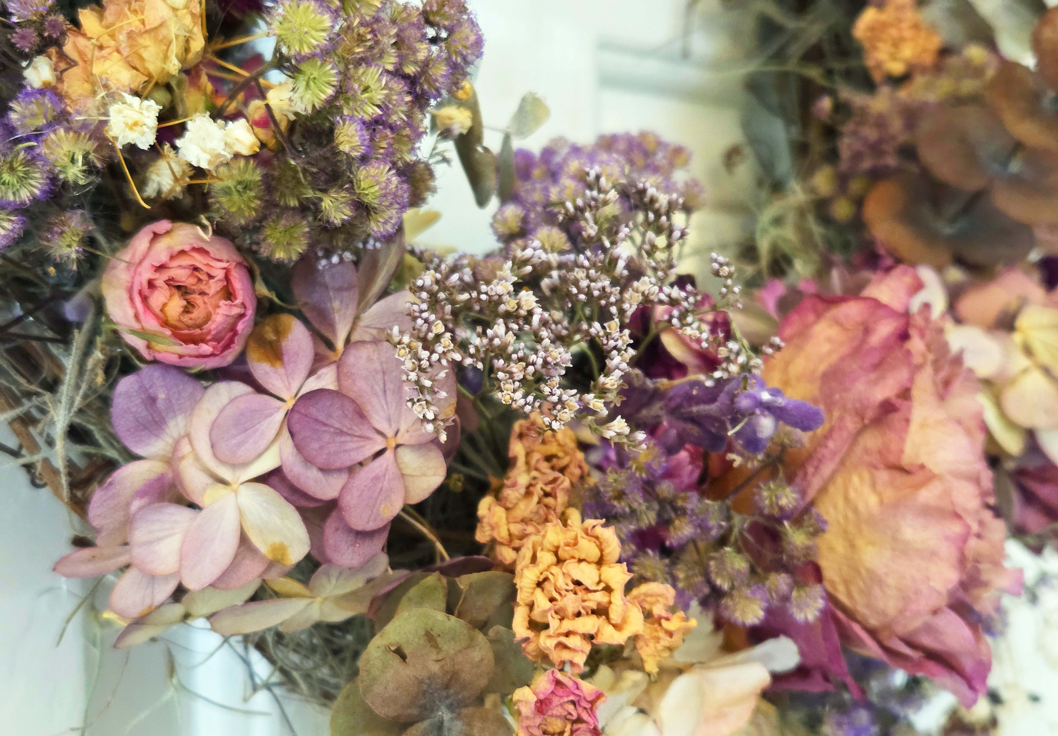 Dried Floral Everlasting Rose Wreath G