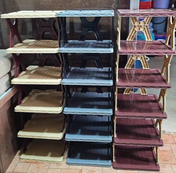 Plastic folding stand / shoe rack