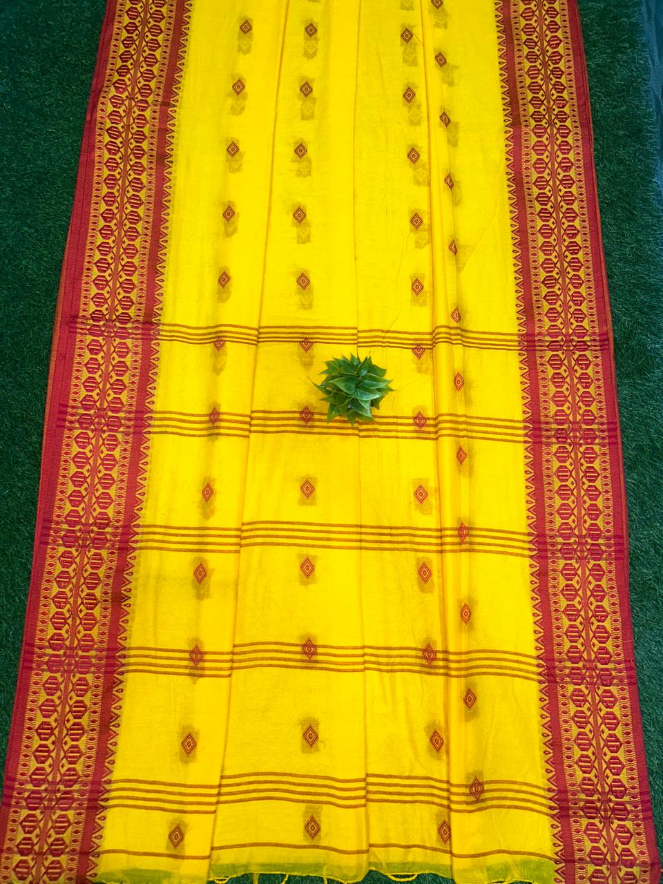 Traditional Handwoven Gamosa