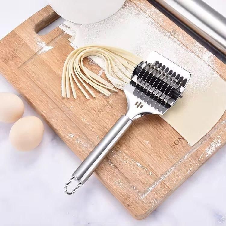 Stainless Steel Noodle Cutter