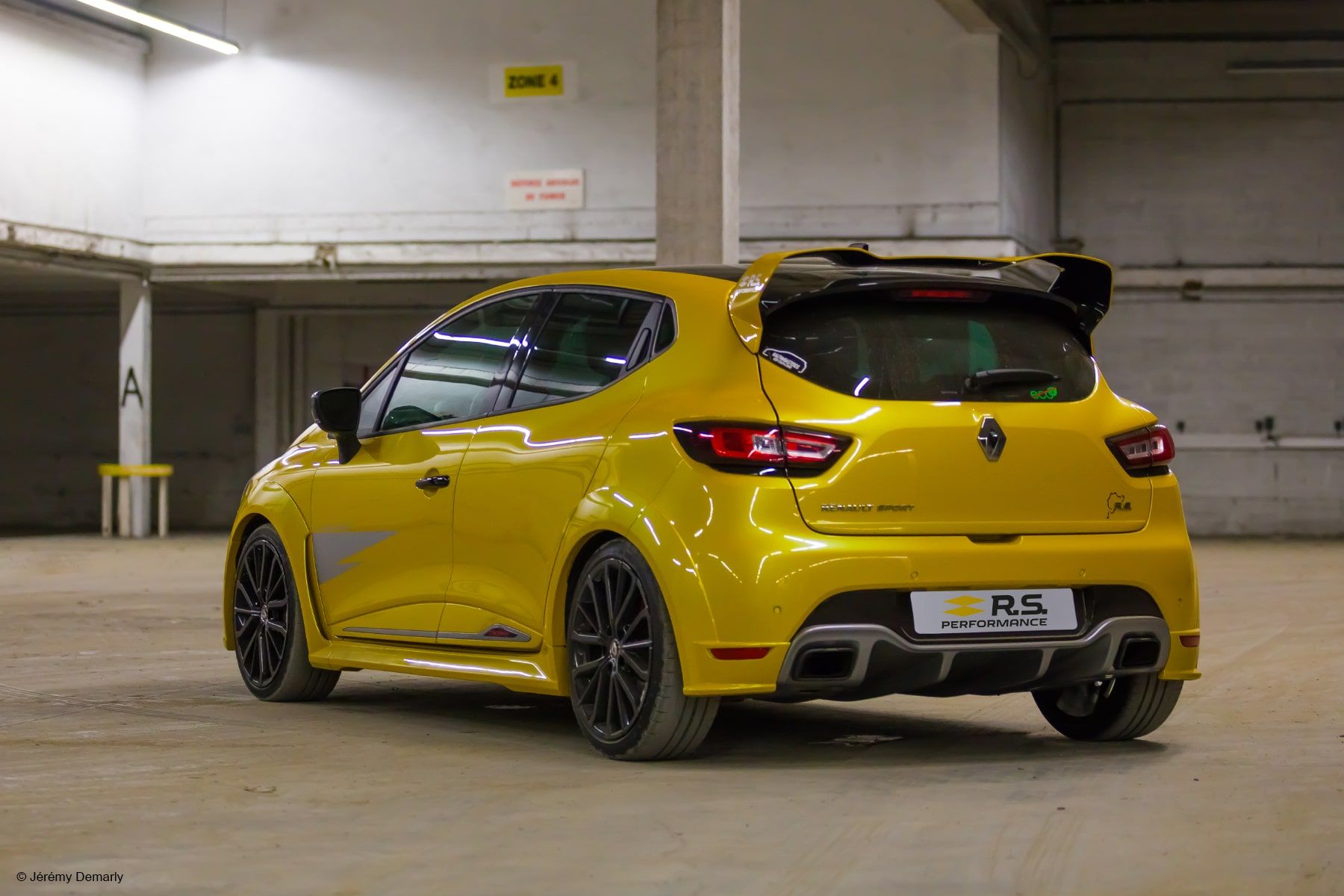 Kit Aileron Clio Cup pour CLIO IV R.S
