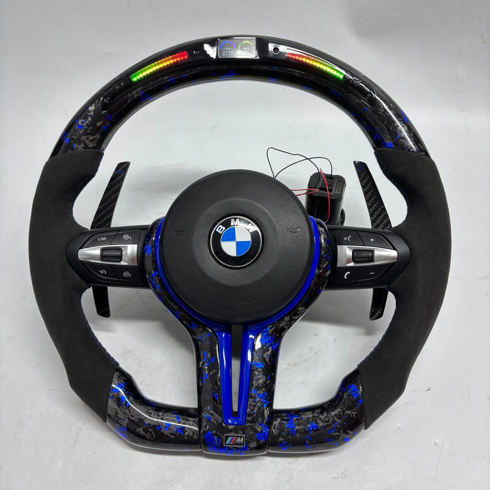 Volant avec LED BMW M en Fibre de Carbone - Finition Relief Bleu