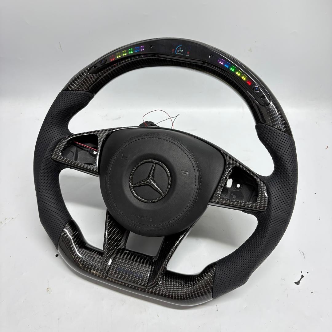 Volant Mercedes-AMG Carbone avec LED