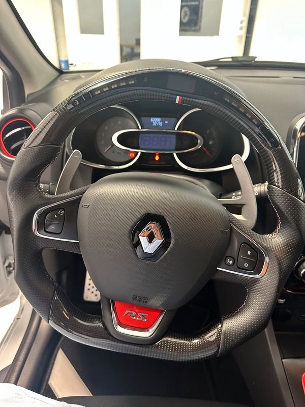 Volant avec led en Carbone Personnalisé pour Clio 4 RS