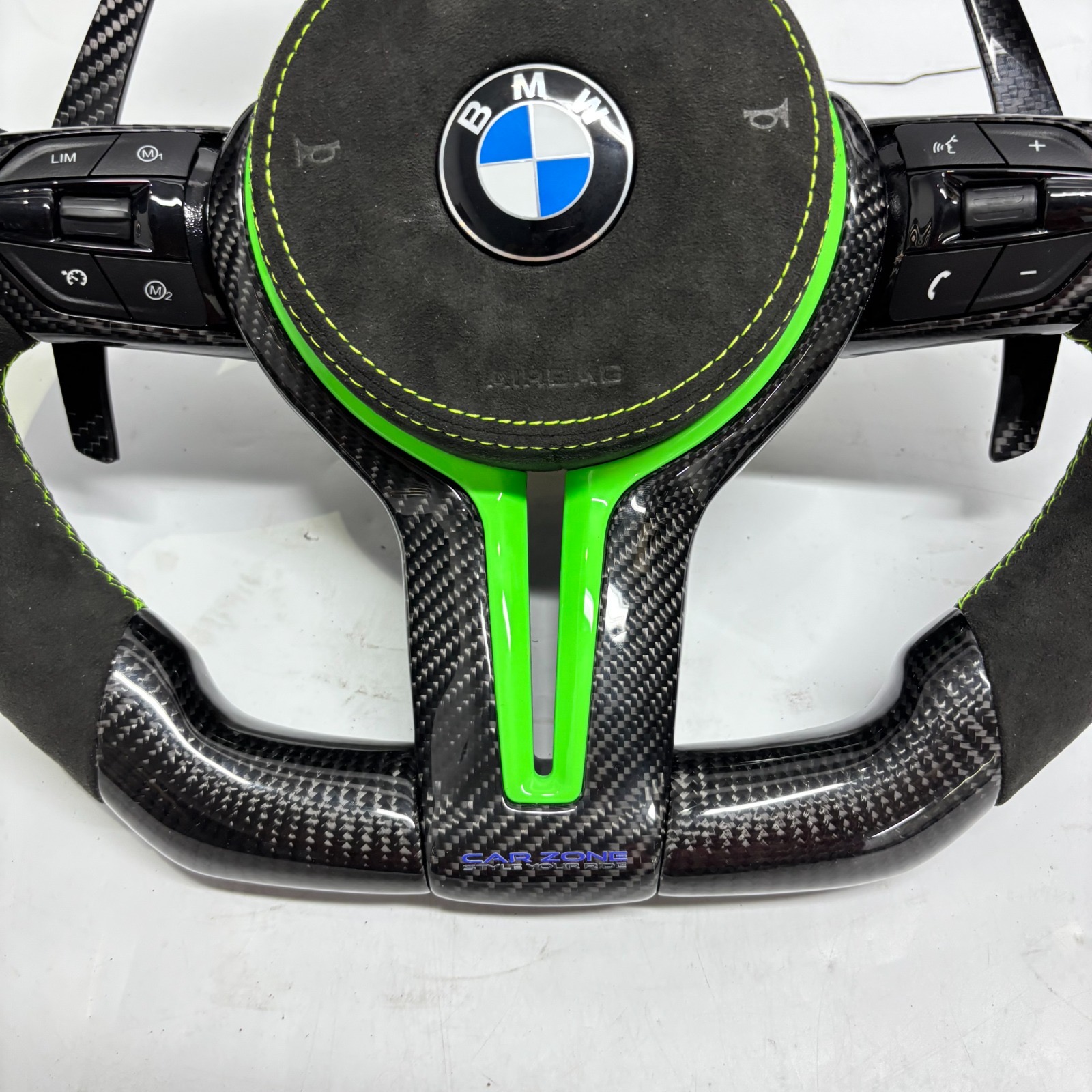 Volant avec LED BMW M en fibre de carbone relief vert