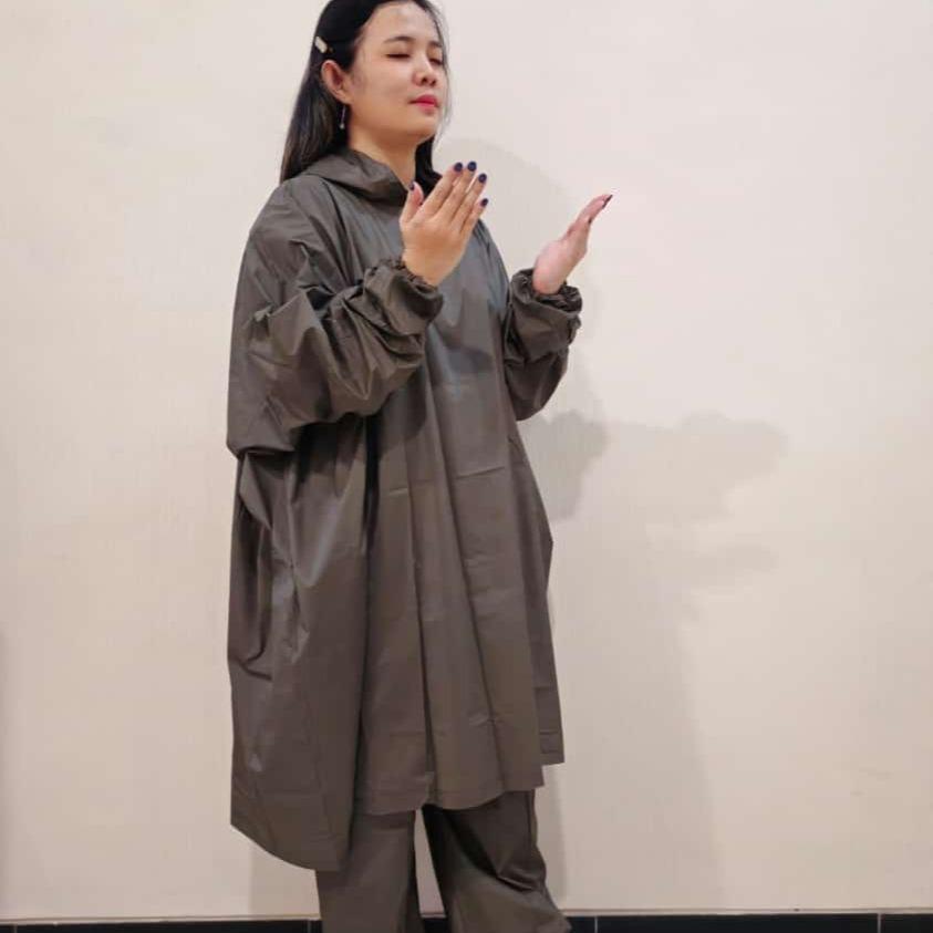 Jas Hujan Poncho Lengan Celana Dewasa Spin Hachiko