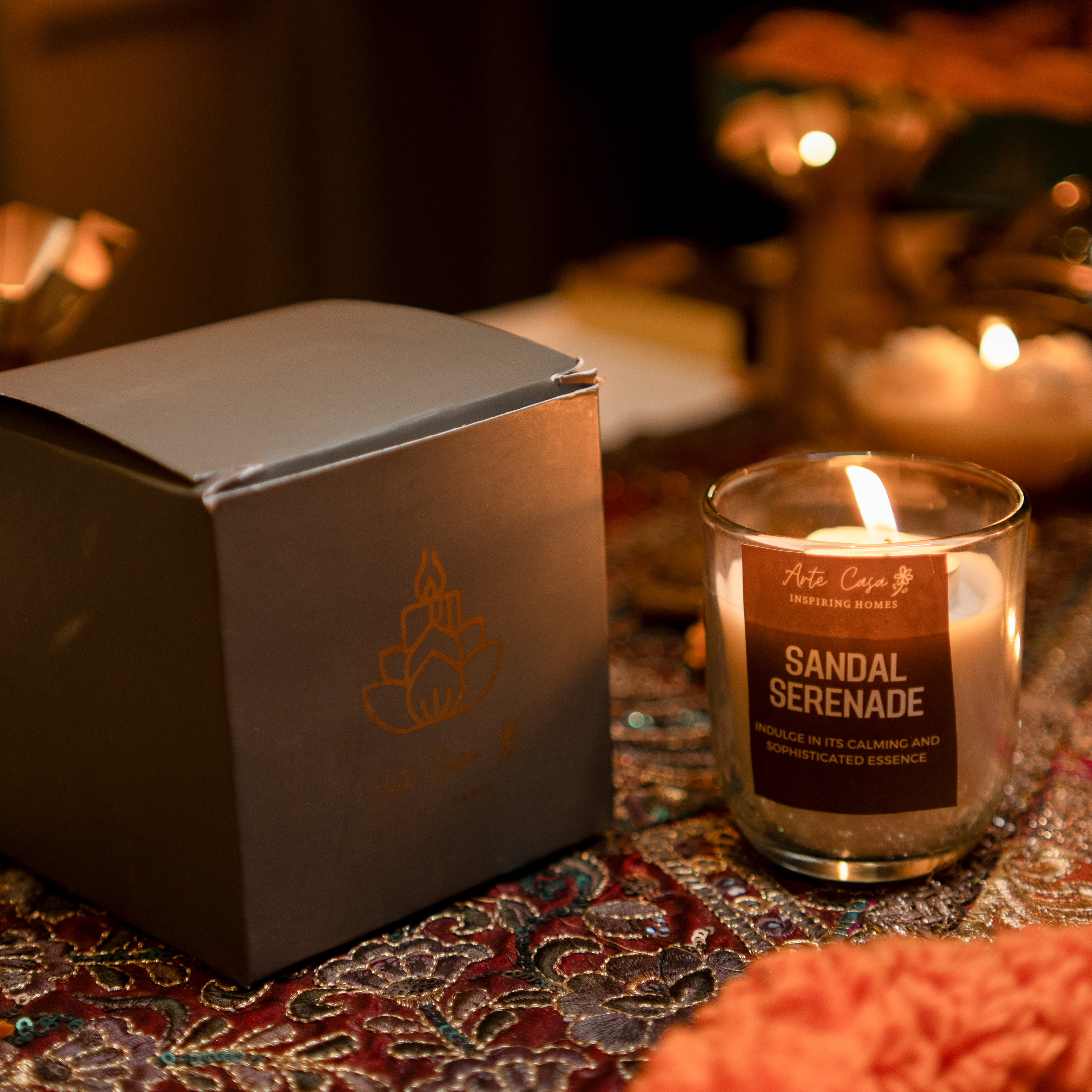 Luxury Sandalwood Scented Candle with Wooden Lid & Gift Box  - ArteCasa