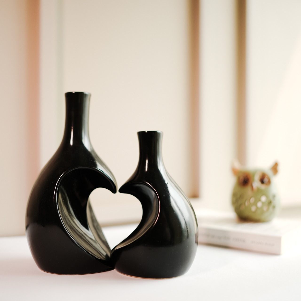 Black Heart Shaped Ceramic Flower Vase Set of 2 – Romantic Modern Home Decor & Gift
