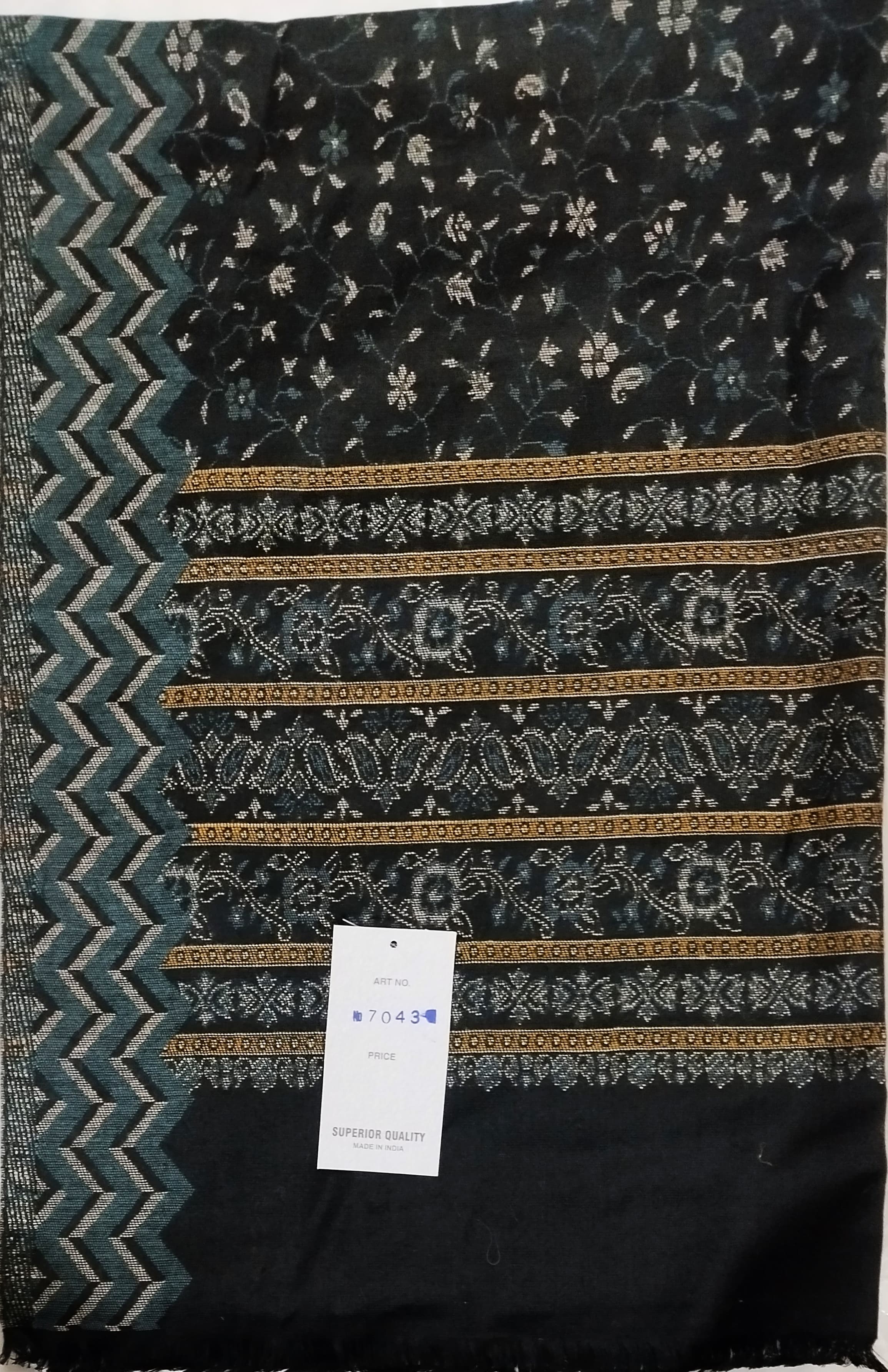 Embroidered Kashmiri Shawl