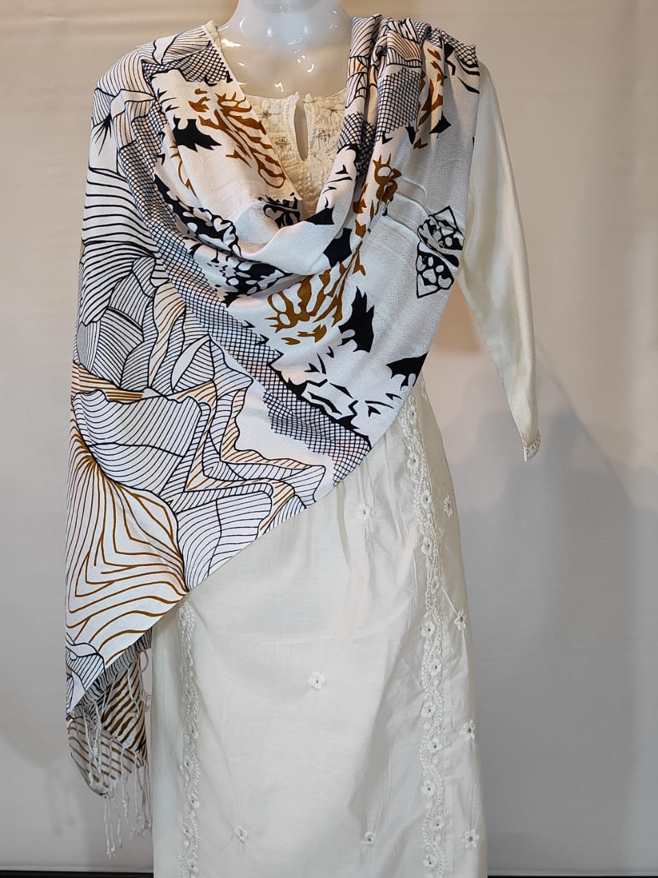 Moss Crape Shawl / Stole / Hijab / scarf / Dupatta