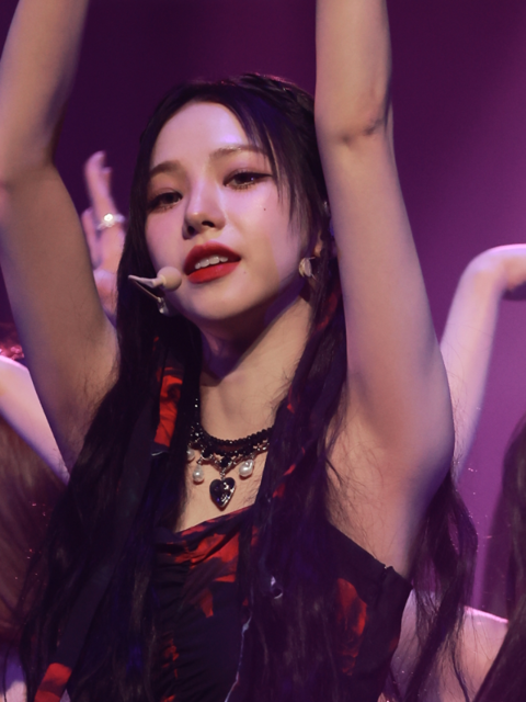 Karina 230616 카리나  6,38 gb 1245 pics