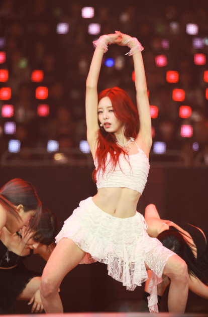 Yuna White clothes (2819 pics- 17.62 gb) there is a BEST PIC in this album