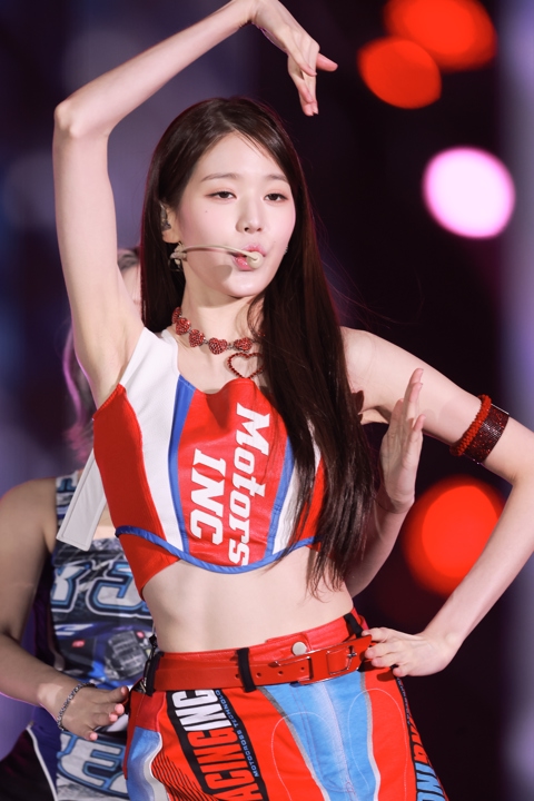 Wonyoung 221007 (3402 pics 34.1 gb)