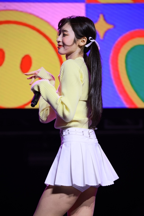 No pits Arin 231005  (1000 pics - 8.5 gb)