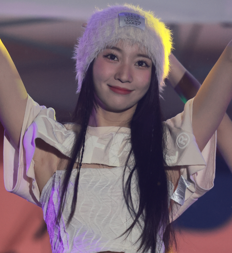 Kim Yu Bin 230916 (1119 pics - 13.2 gb)