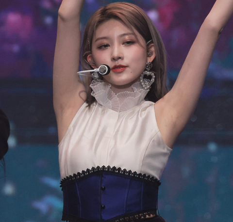 Gaeul 230119 (1104 pics - 12.6 gb)