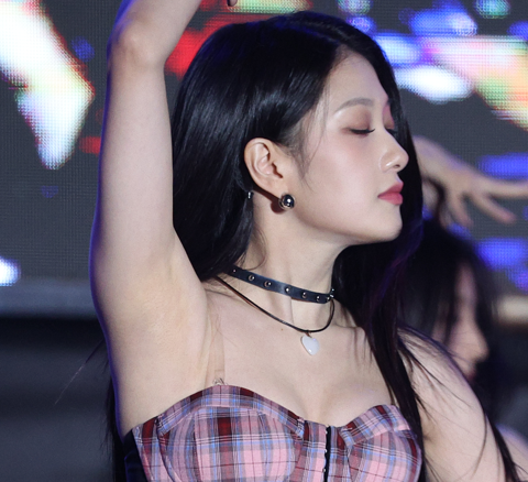 Seo Yeon 231006 (1255 pics - 14 gb)
