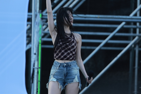 Jiheon 240727 백지헌 (1962 pics - 17.4 gb)