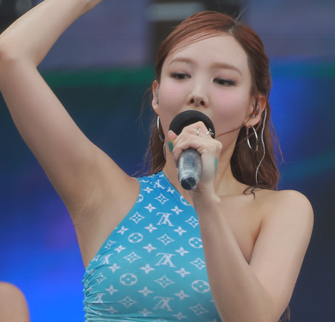 Nayeon 240707 나연 (1112pics-16.3 gb)