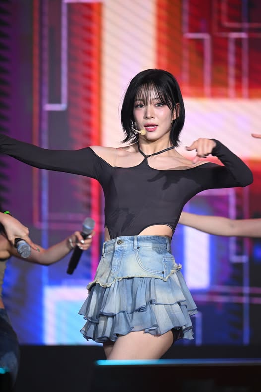230812 Chaeyeong 이채영 390 pics