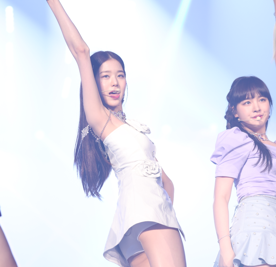 220702 Wonyoung 장원영 1756