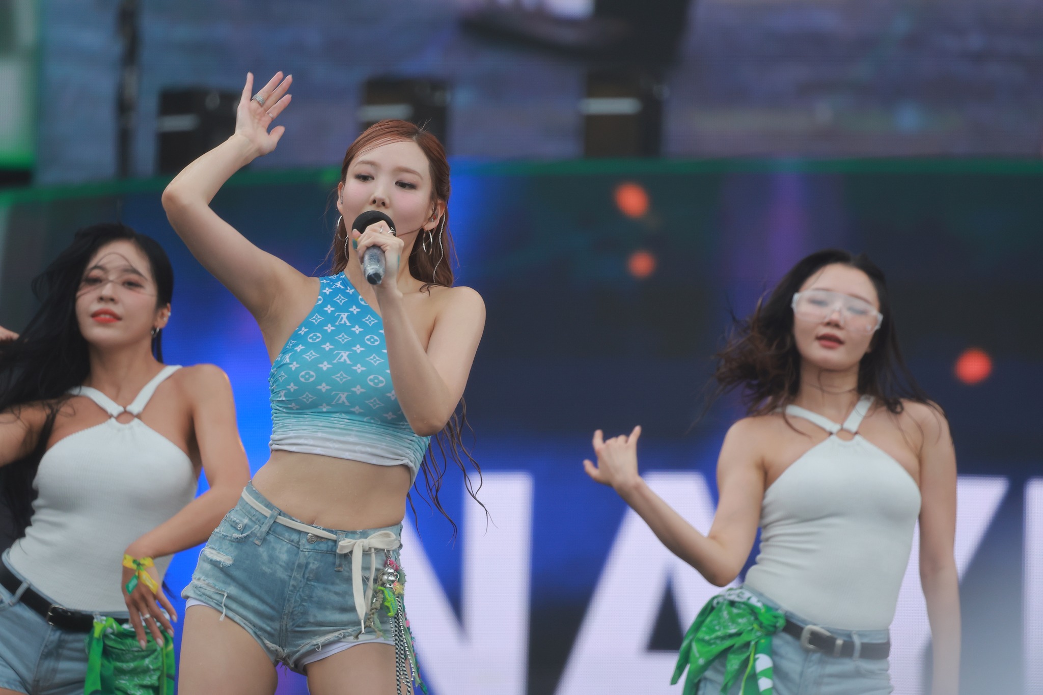 Nayeon 240707 나연 (1112pics-16.3 gb)