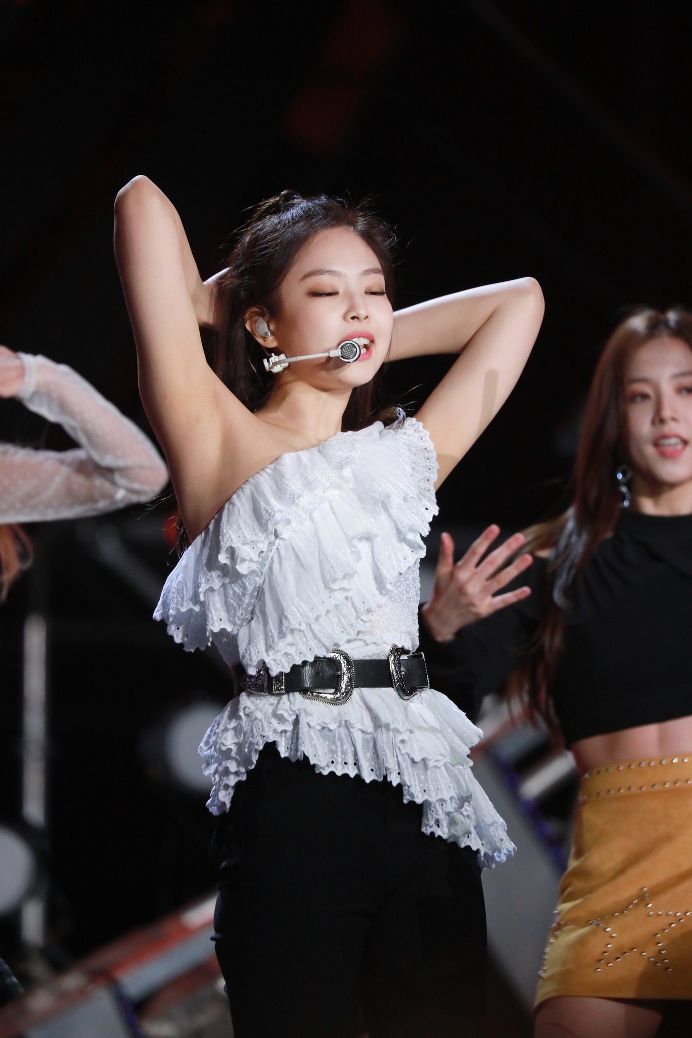 Jennie 제니 181014 data 366 pics