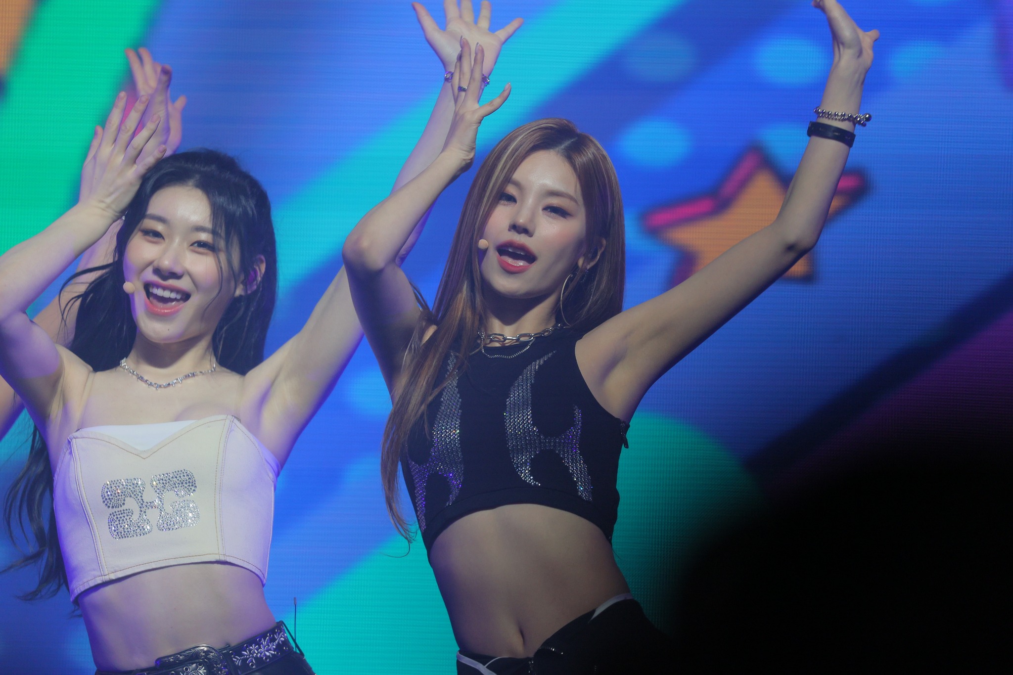 ITZY Yeji 230617  (956 pics - 6.66 gb)