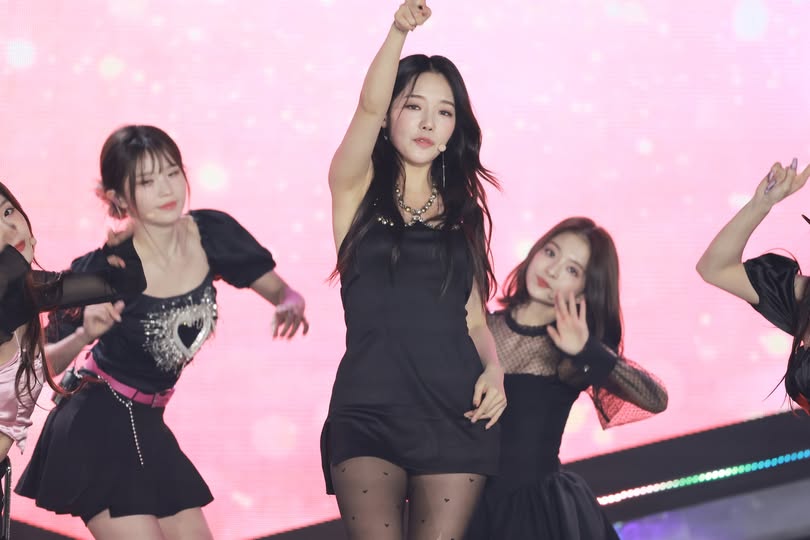 Roh Jisun 221112 (1346 pics - 7.35 gb)