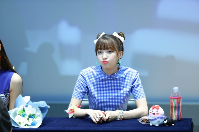 Kim Yubin 김유빈 190817 (1056 pics – 9.04 gb)