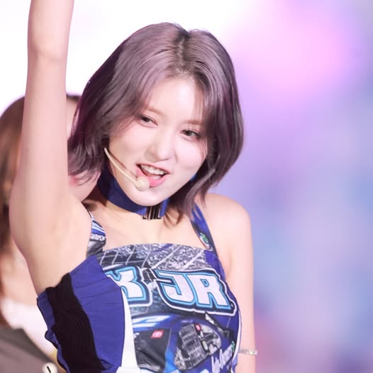 Gaeul 221007 (10.05gb - 1026 pics)