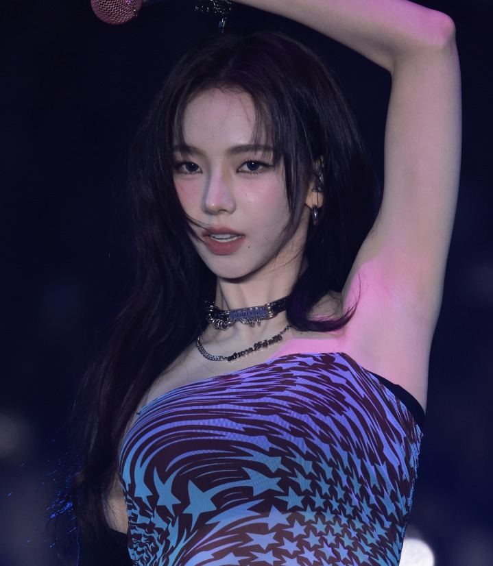 241005 Karina 카리나 1658  (Different Photographer)