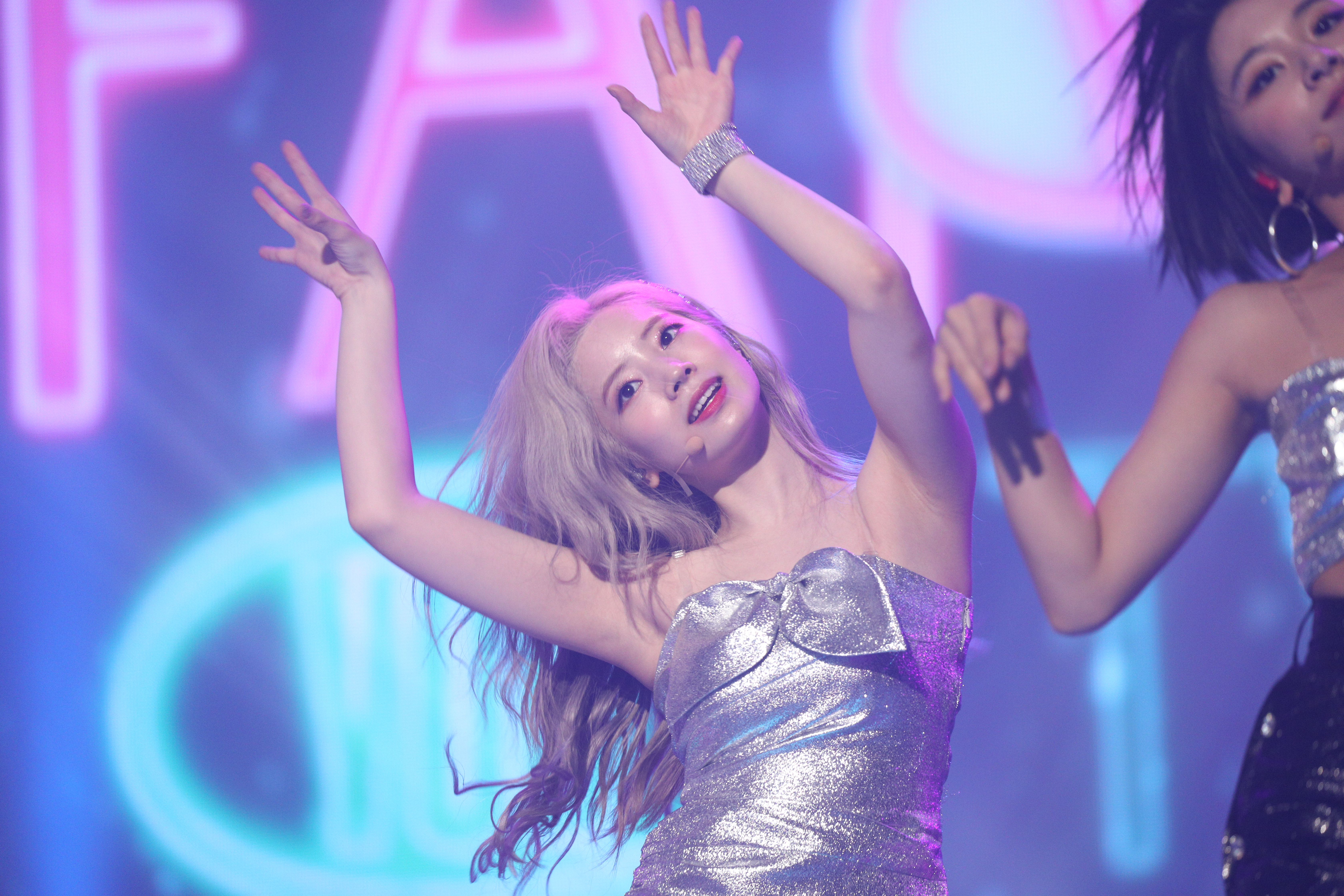 190927 Dahyun 676