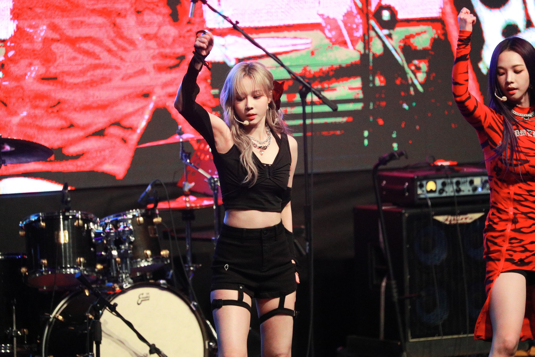 220526 윈터 Winter  1028