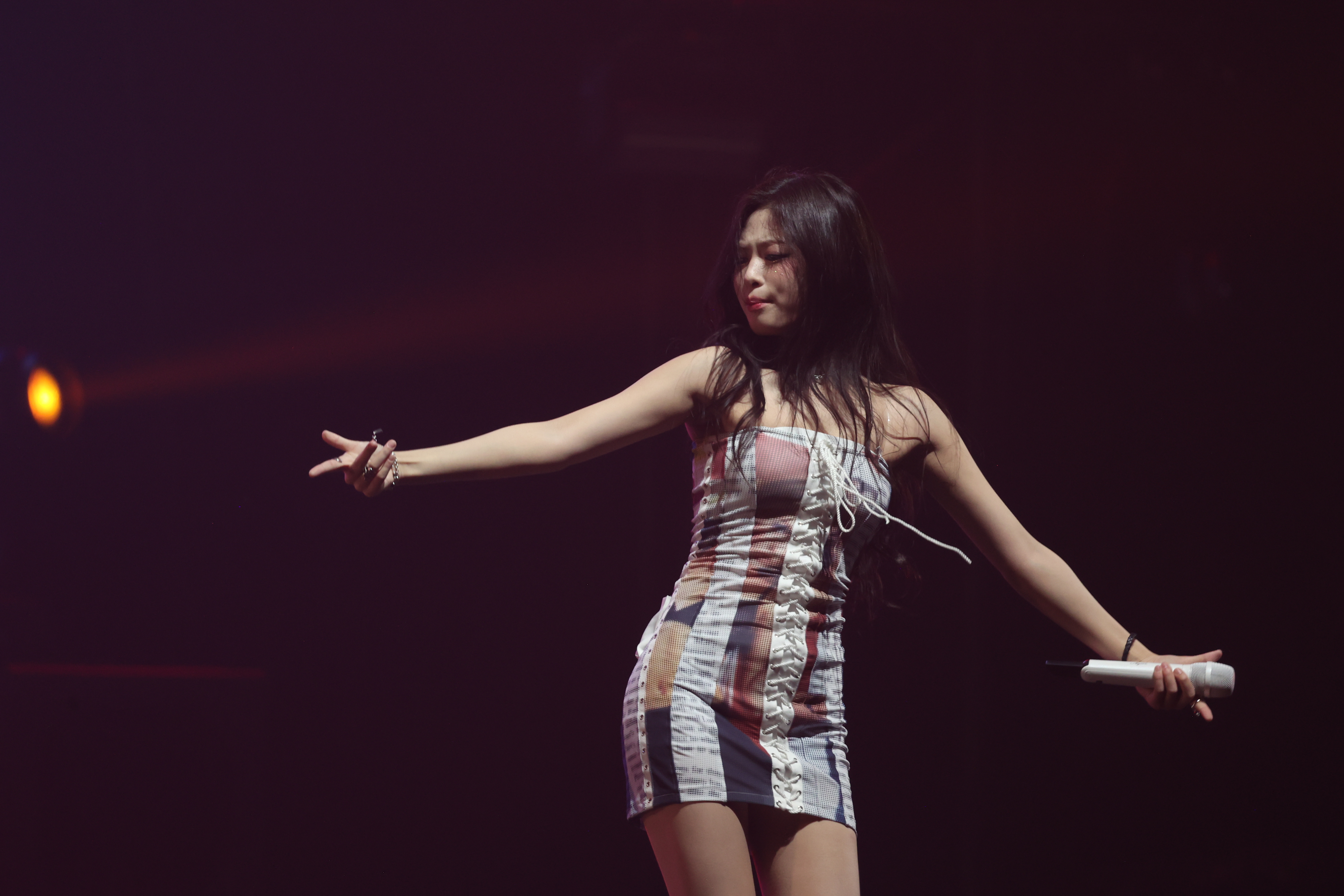 240818 아현 Ahyeon 979 pics