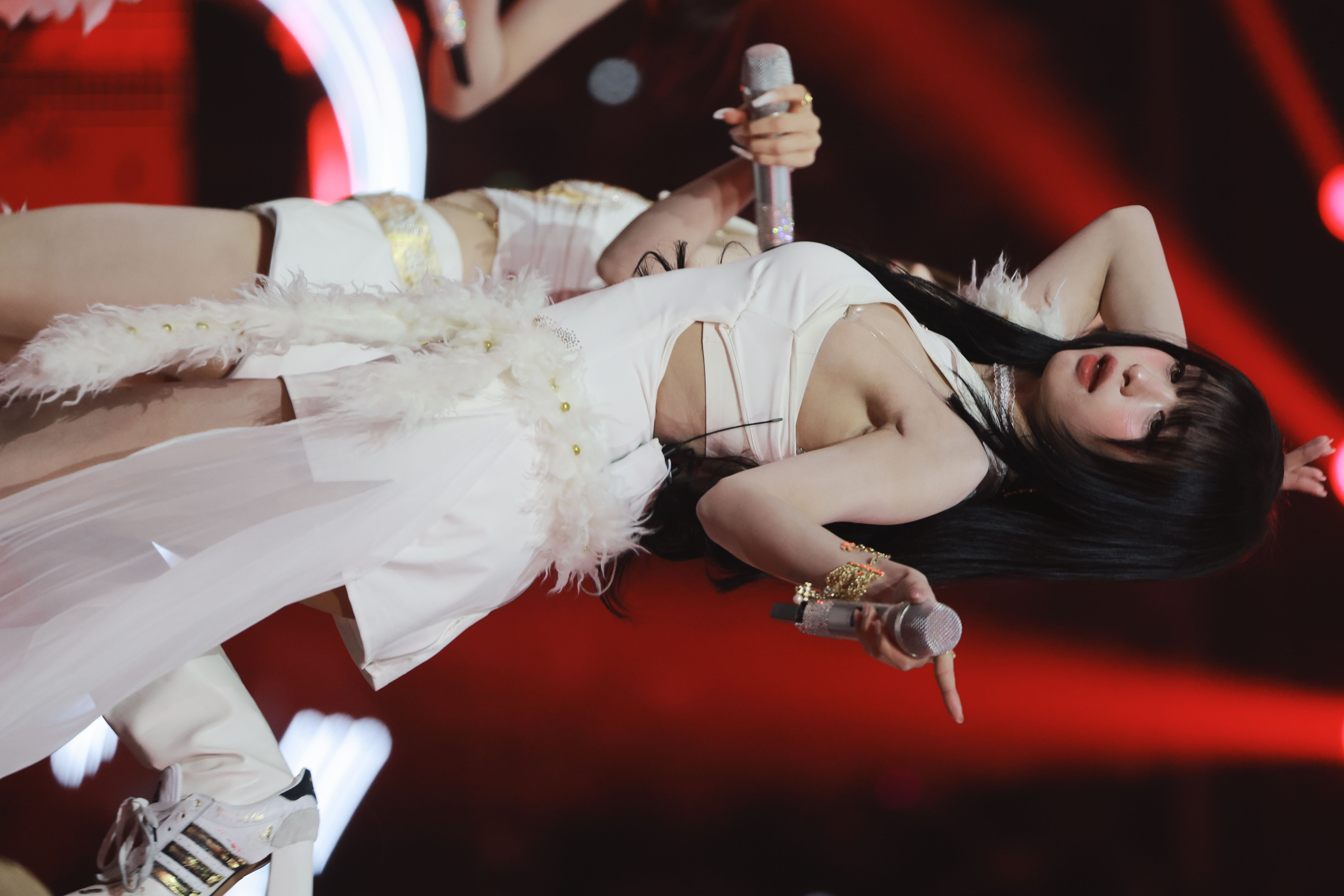 251225 Ahyeon 1434 pics