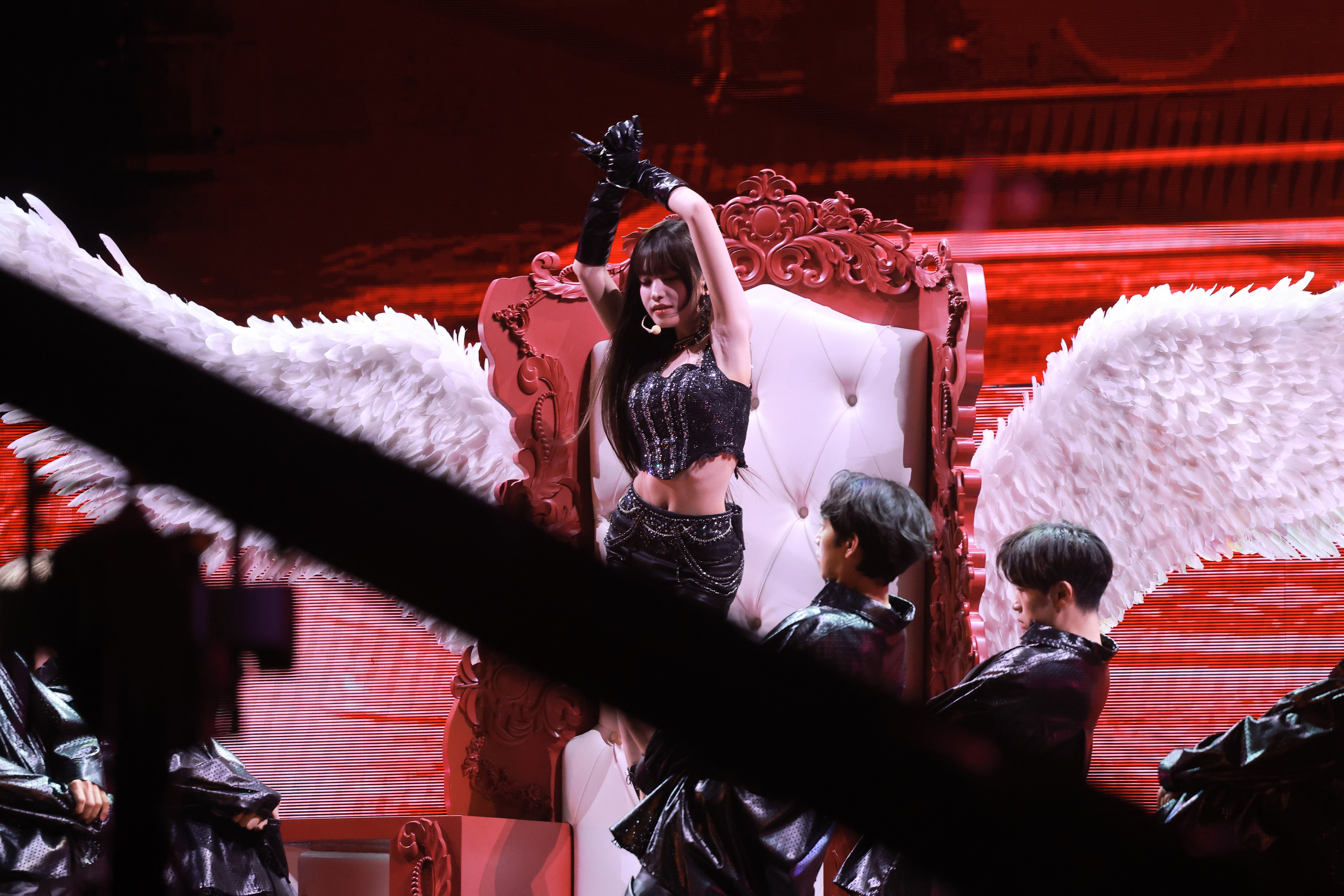 250921 Liz 1044 pics