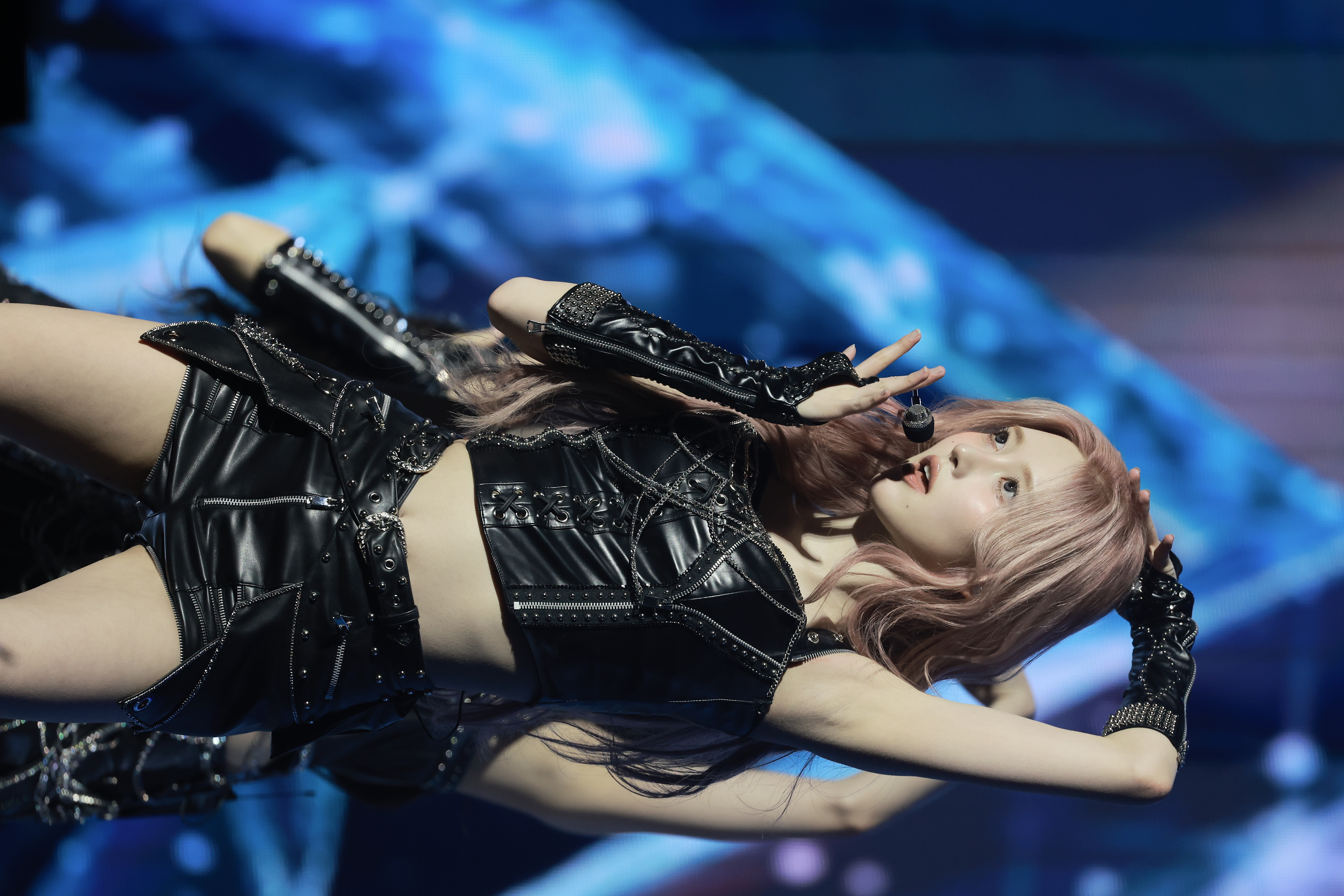 251031 Gaeul 5320 pics