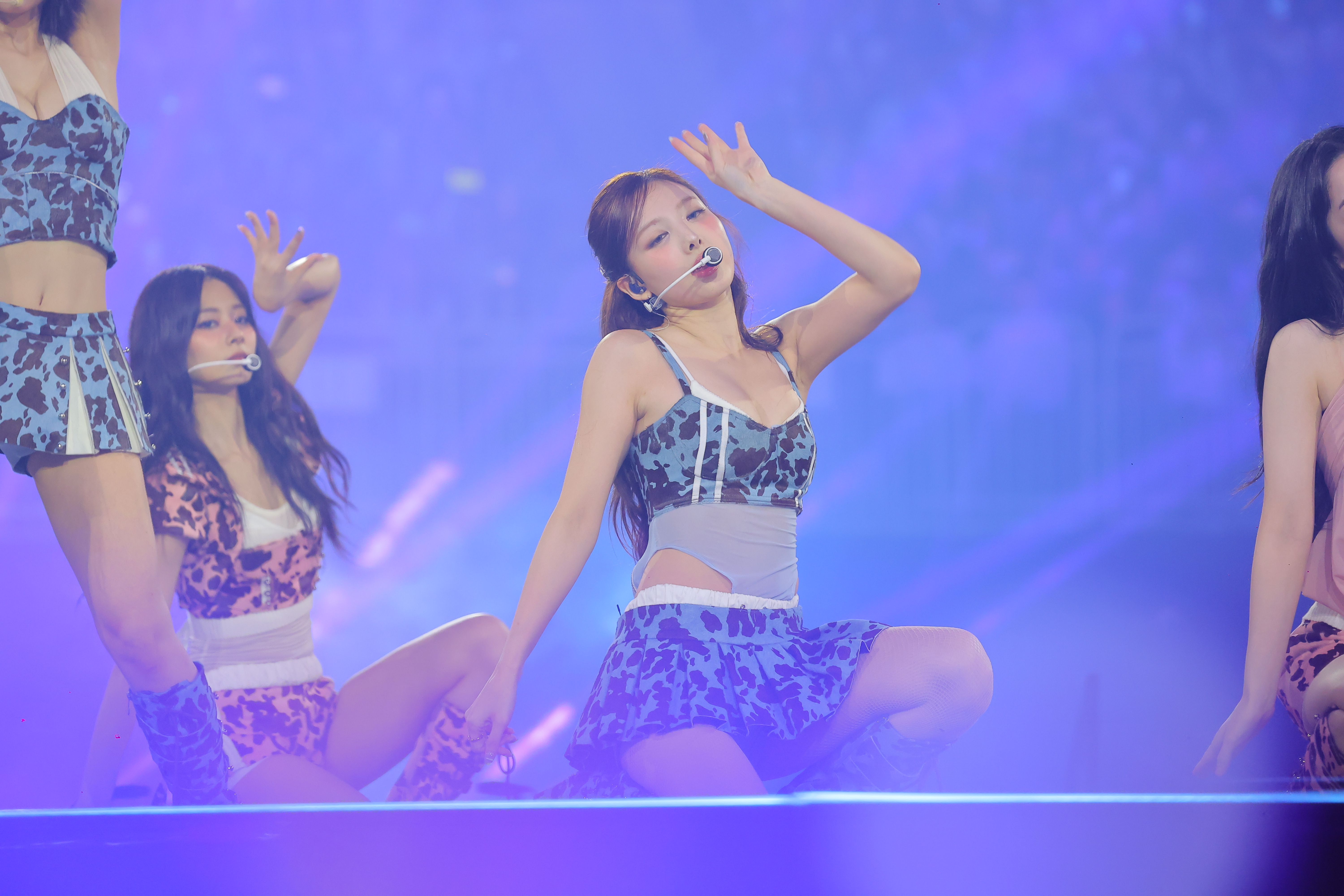 250720 Nayeon data 나연 데이터 2072 pics