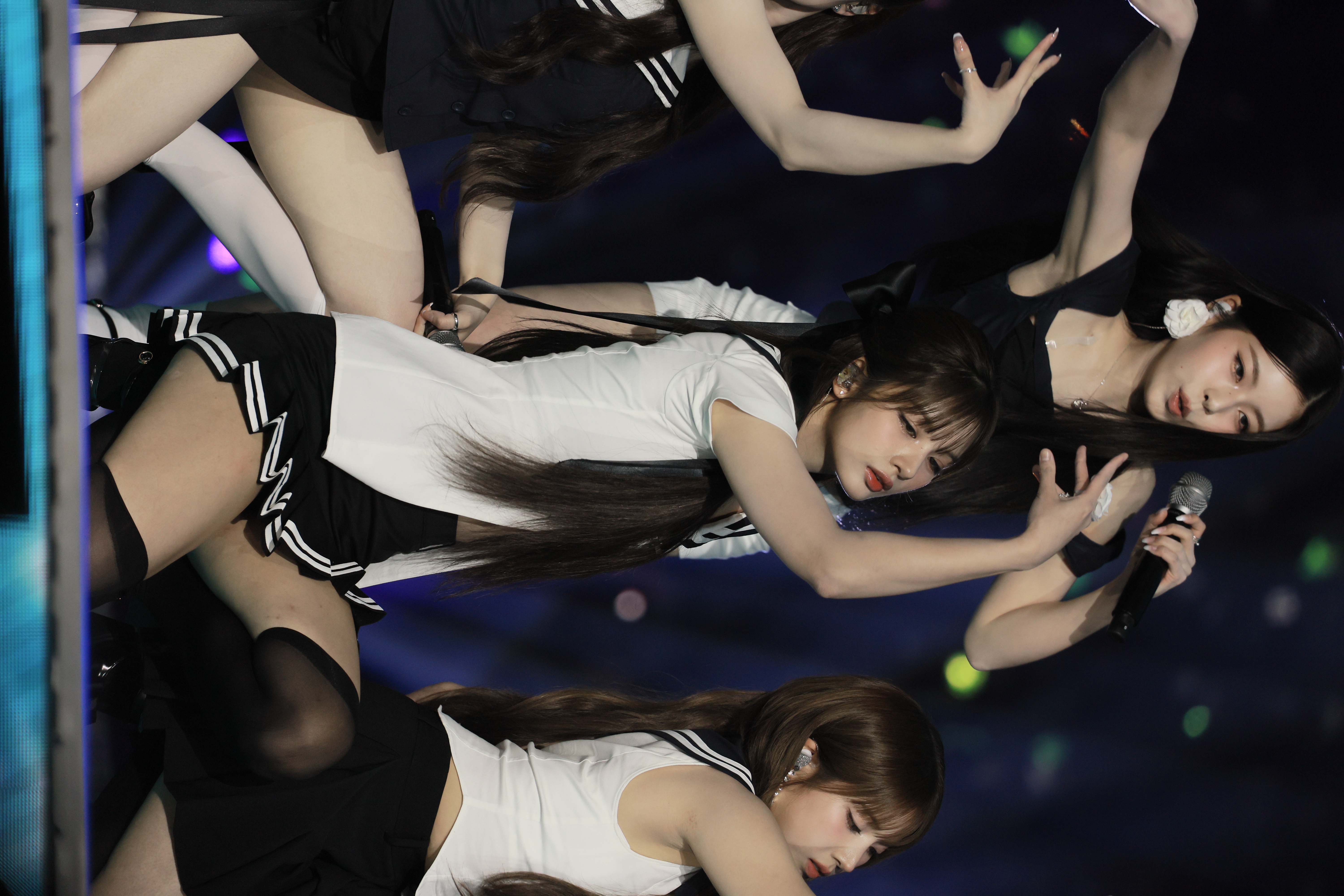 250726 Sullyoon  760 pics