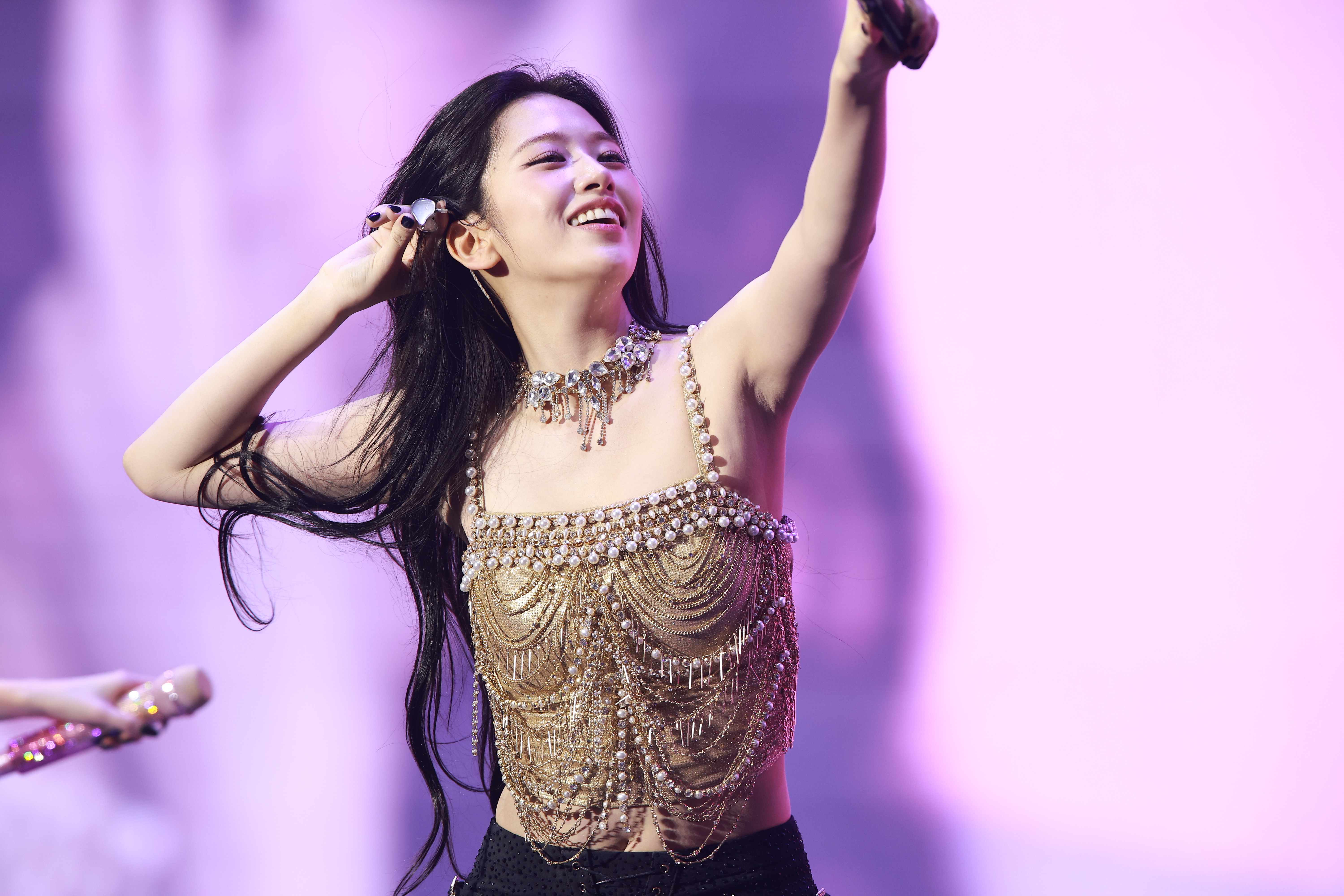 251102 Yujin 2343 pics